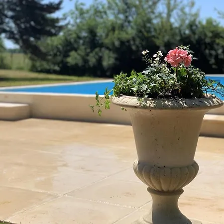 The Stables At Chateau Mas De Pradie Konukevi Foissac (Aveyron)